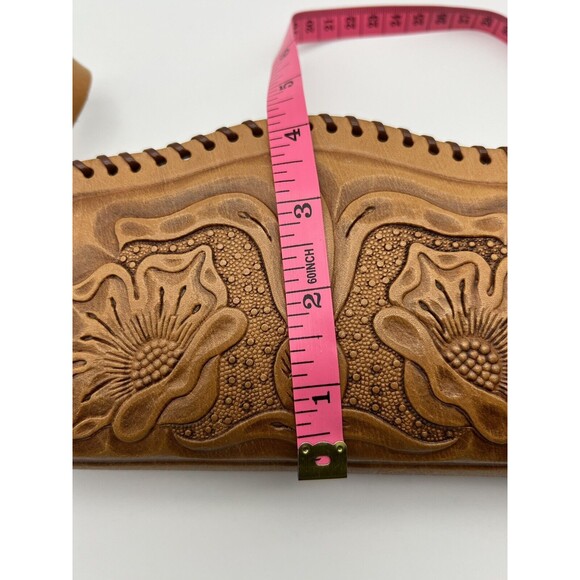 Leather Hand Tooled Wallet Envelope Clutch Purse Western Floral Wristlet 1970s - Picture 4 of 4